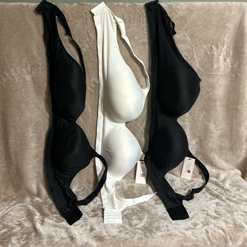 Bras. Secret Treasures. (3) 44DD Black, cream. 2NWT